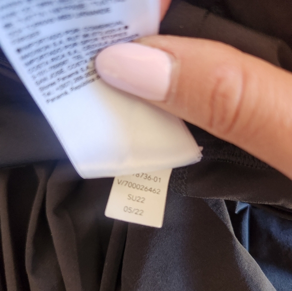 Athleta Elevate Skort Tennis Skirt Black Pleated Size Large. - Picture 5 of 7